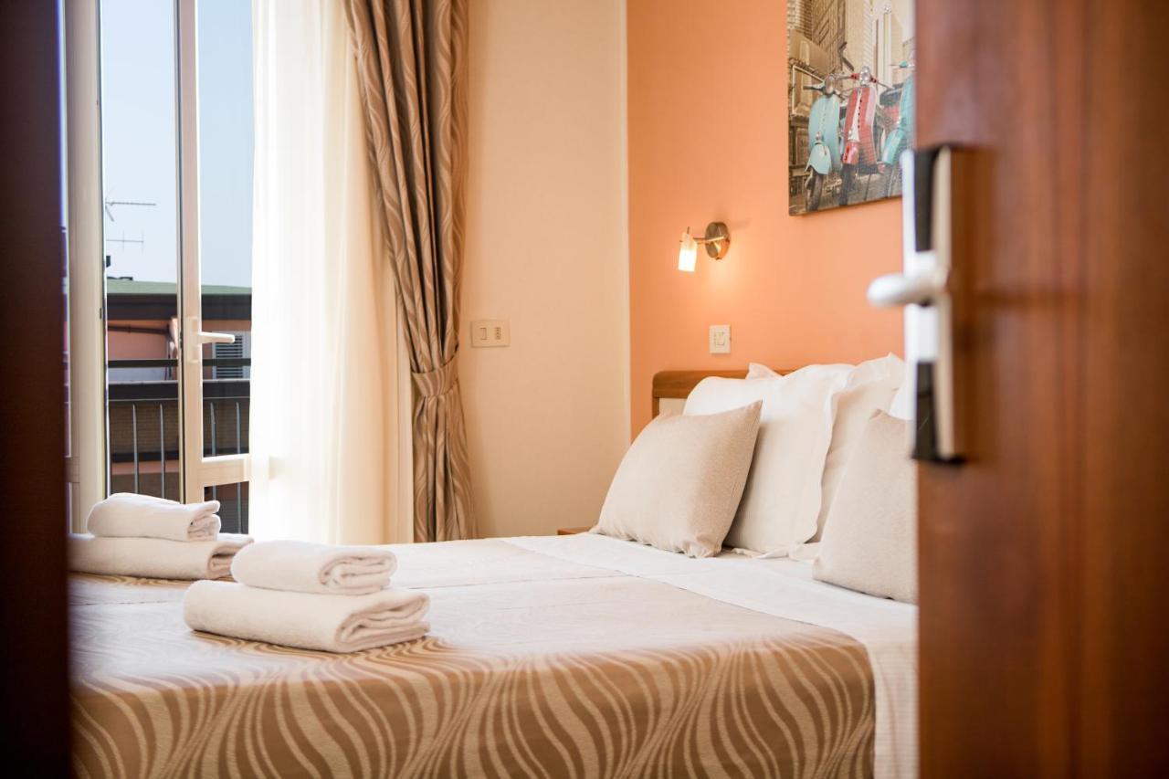 Unique Hotel Cesenatico Exteriör bild