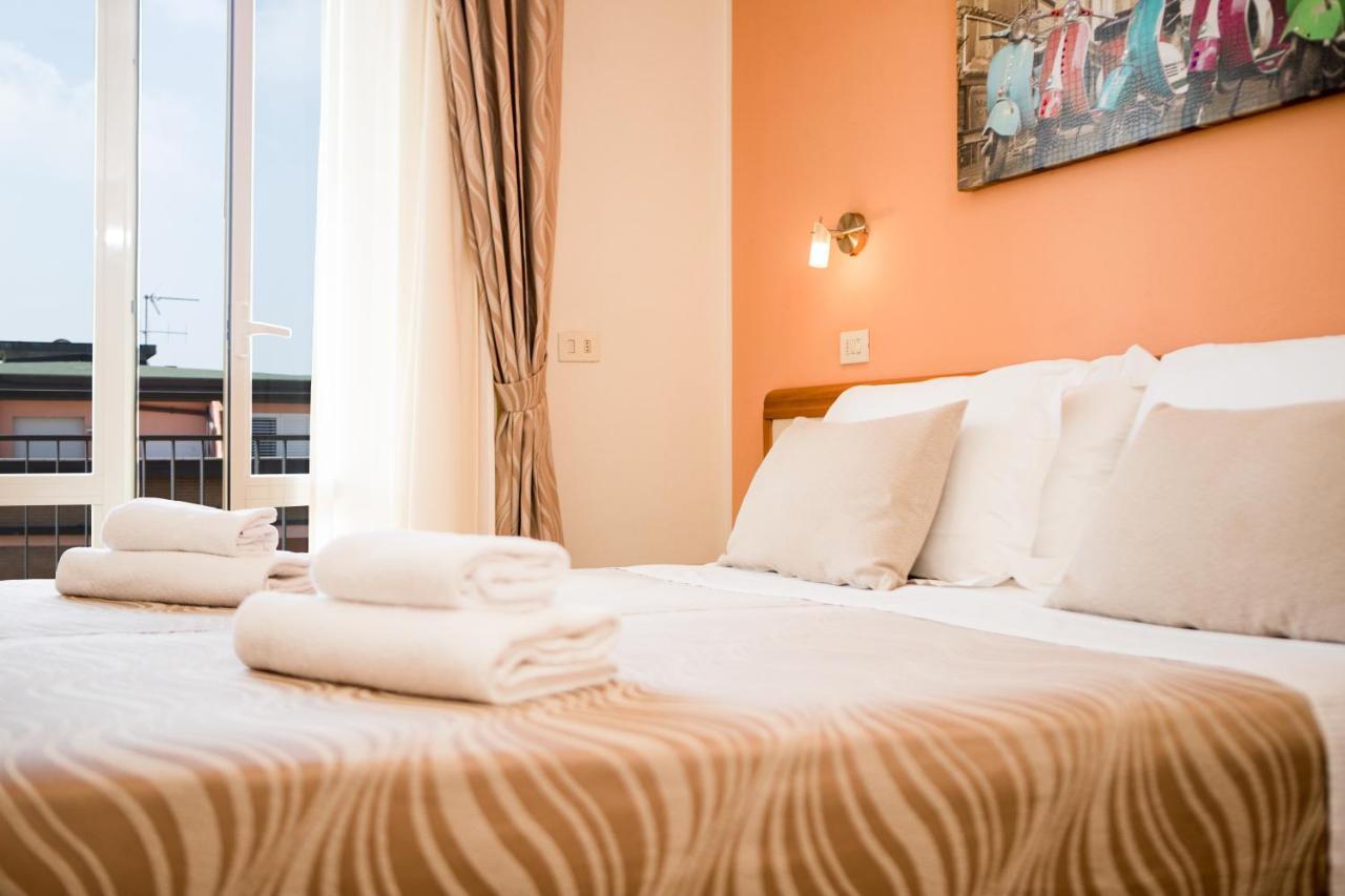 Unique Hotel Cesenatico Exteriör bild