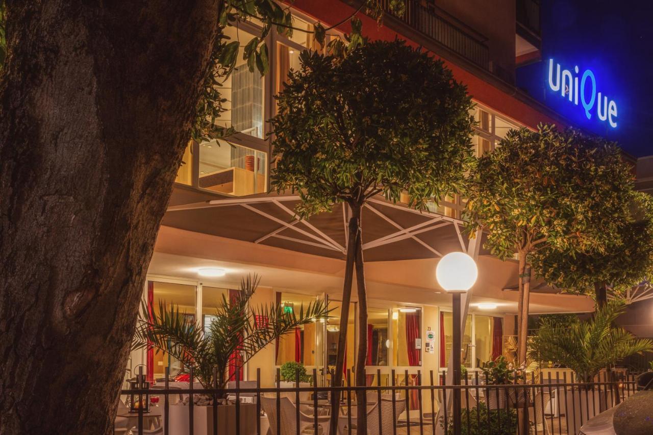 Unique Hotel Cesenatico Exteriör bild